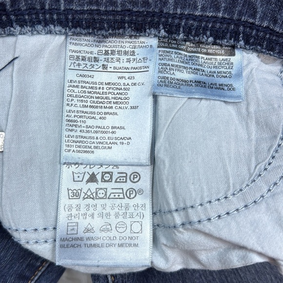 Levi’s Women’s Size 14 Stretch Waist Denim Blue Jeans  - Picture 6 of 7